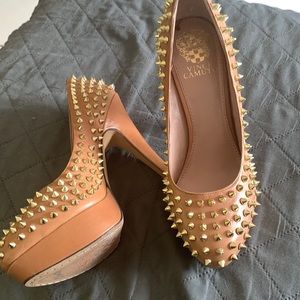 Vince Camuto vintage studded platform nude pumps. Worn one time. No longer fit.